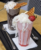 شیک توت فرنگی